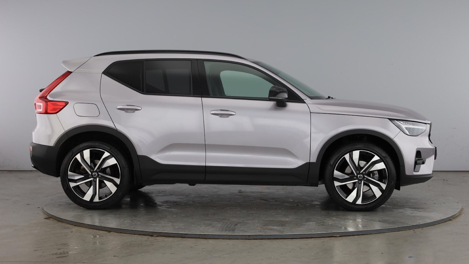 Used Volvo XC40 2025 for sale - 77791242: Photo 4