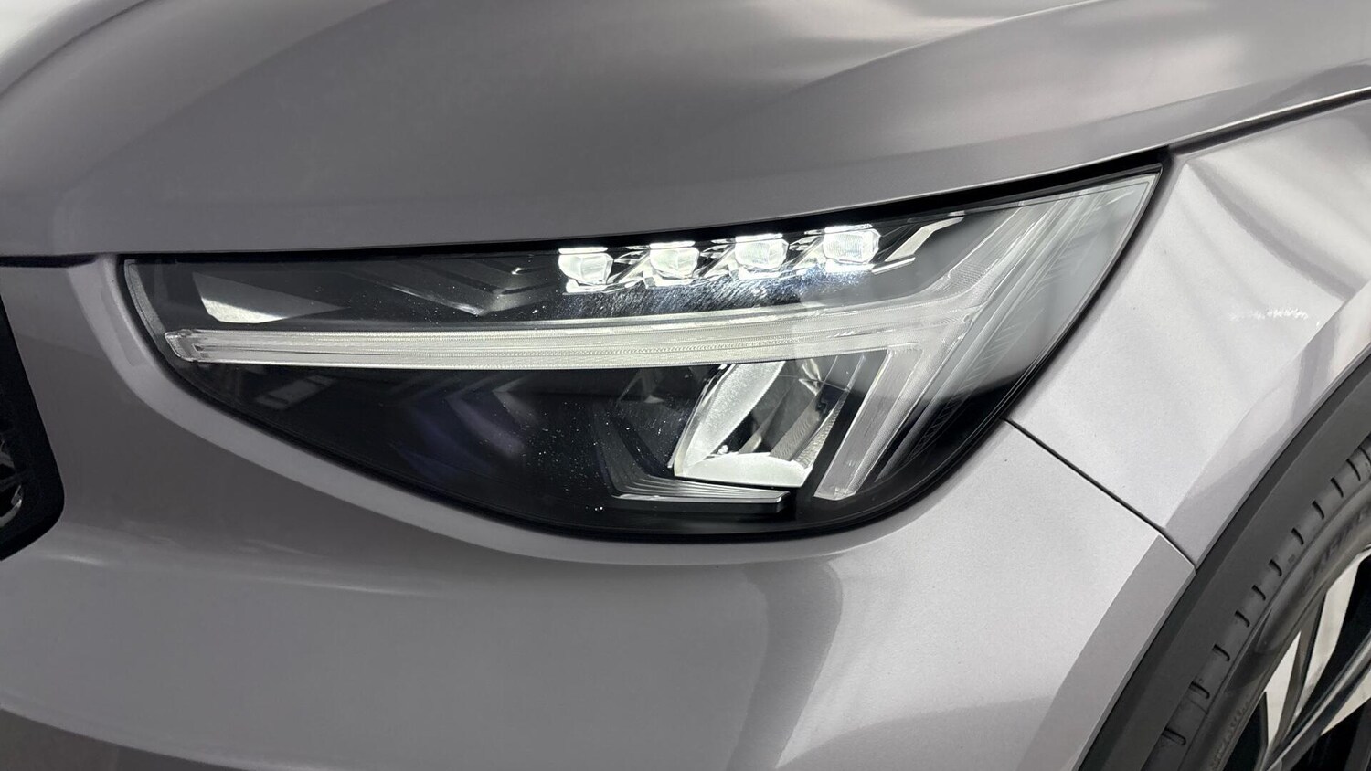 Used Volvo XC40 2025 for sale - 77791242: Photo 41