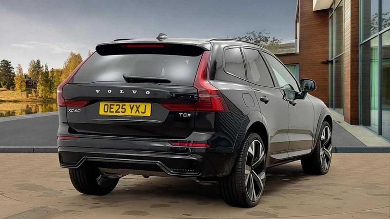 Used Volvo XC60 2025 for sale - 77301227: Photo 3