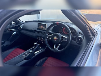 Used Abarth 124 Spider 2018 for sale - 79489129: Photo