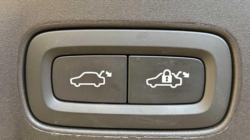 Used Volvo V90 2025 for sale - 77312682: Photo 18