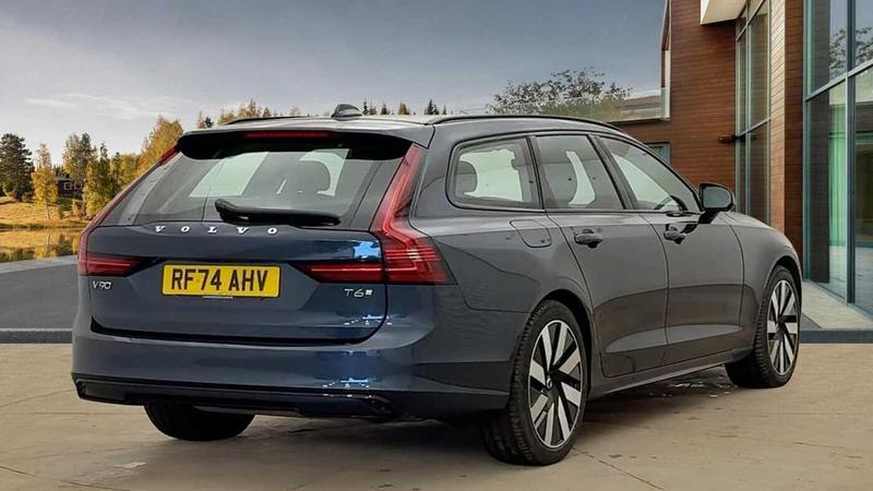 Used Volvo V90 2025 for sale - 77312682: Photo 3