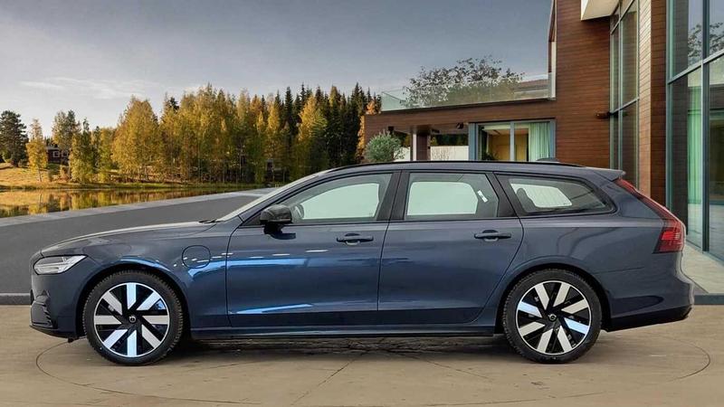 Used Volvo V90 2025 for sale - 77312682: Photo 6