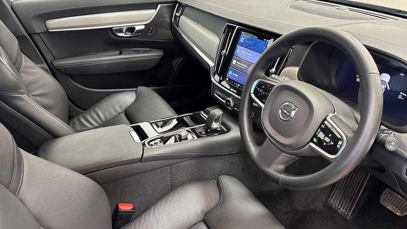 Used Volvo V90 2025 for sale - 77312682: Photo 9