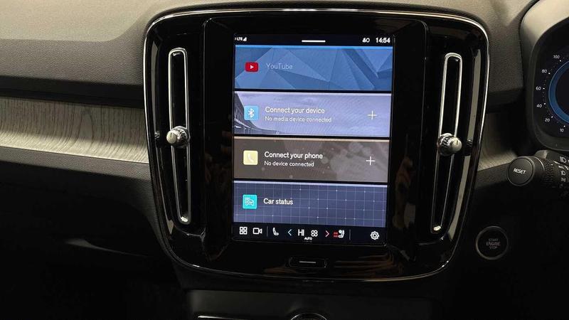 Used Volvo XC40 2022 for sale - 77462396: Photo 11