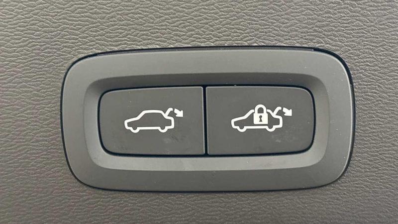 Used Volvo XC40 2022 for sale - 77462396: Photo 18