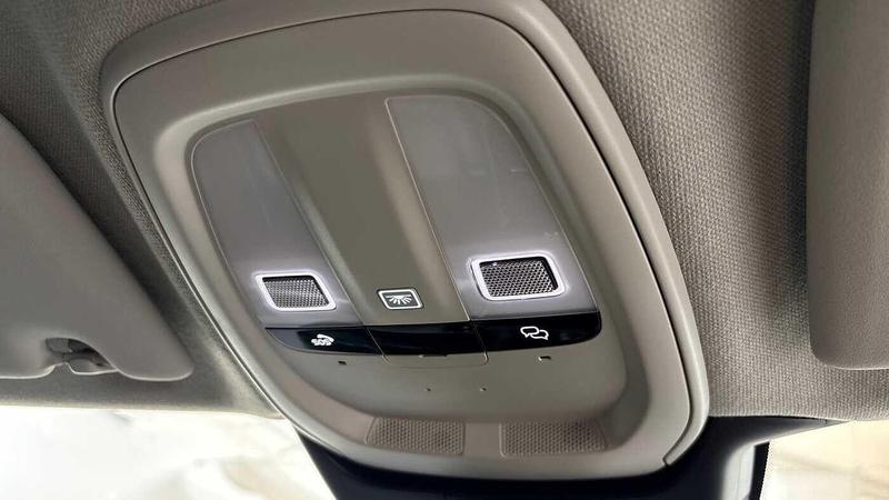 Used Volvo XC40 2022 for sale - 77462396: Photo 32