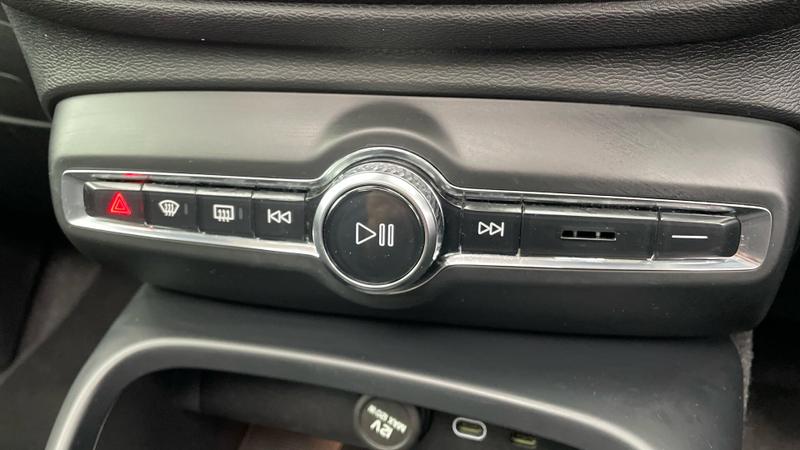 Used Volvo XC40 2025 for sale - 76008624: Photo 15