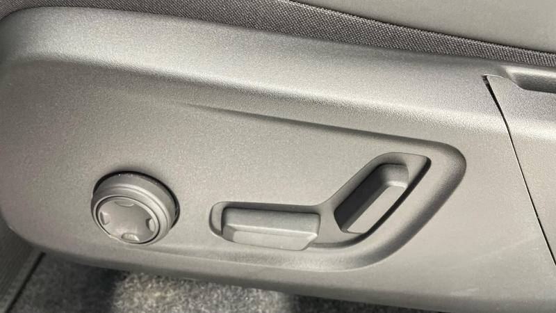 Used Volvo XC40 2025 for sale - 76008624: Photo 32