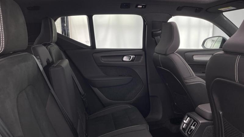Used Volvo XC40 2025 for sale - 76008624: Photo 9
