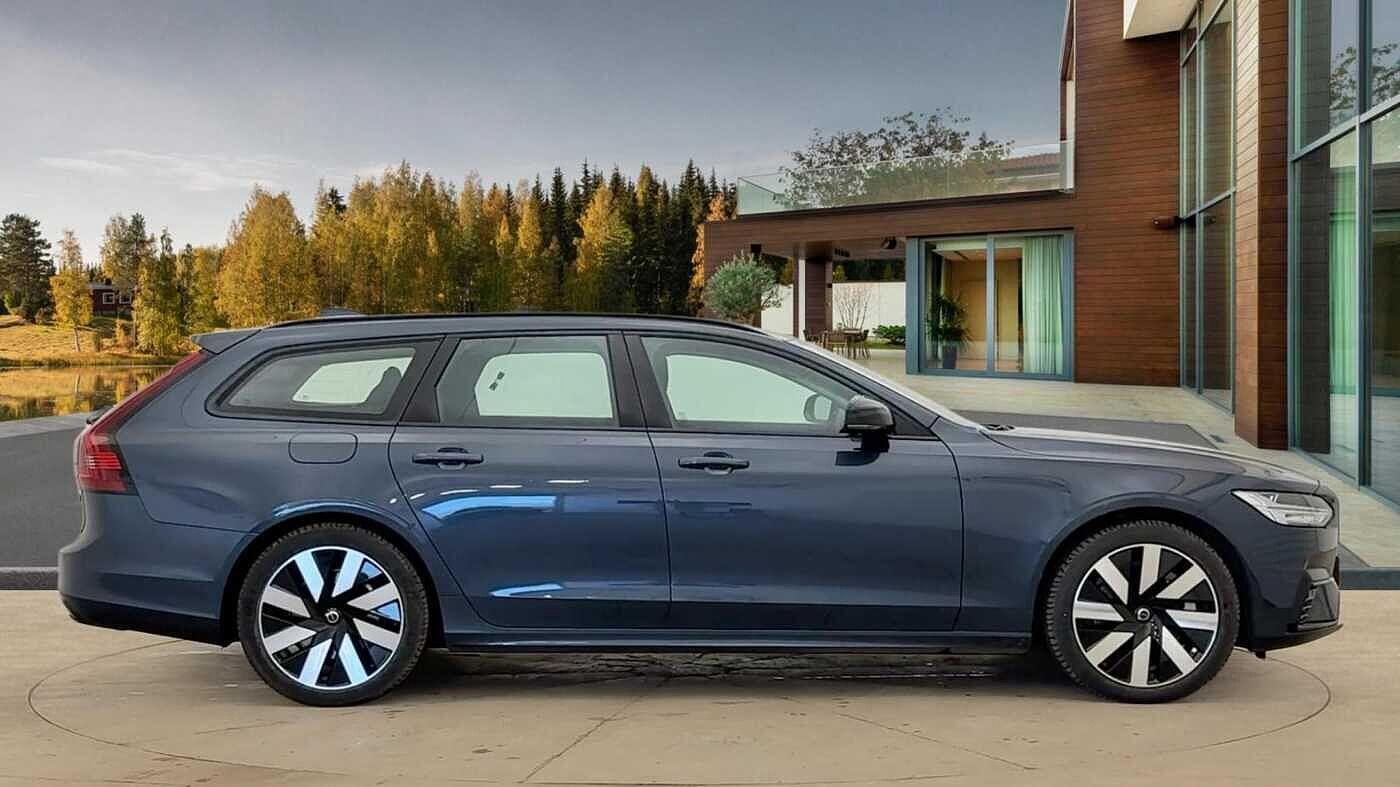 Used Volvo V90 2025 for sale - 77603118: Photo 2