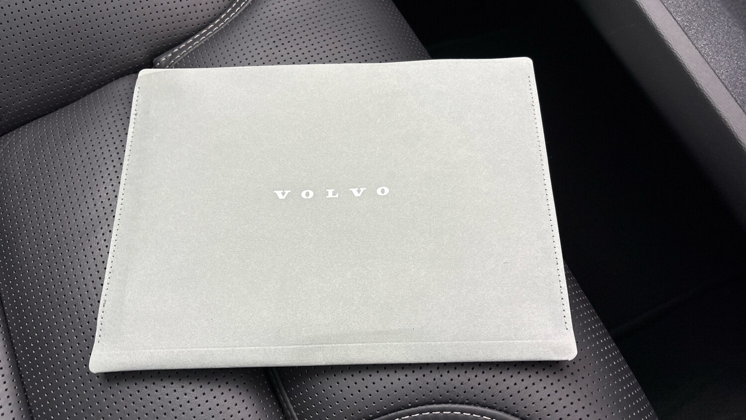 Used Volvo XC60 2025 for sale - 77602722: Photo 14