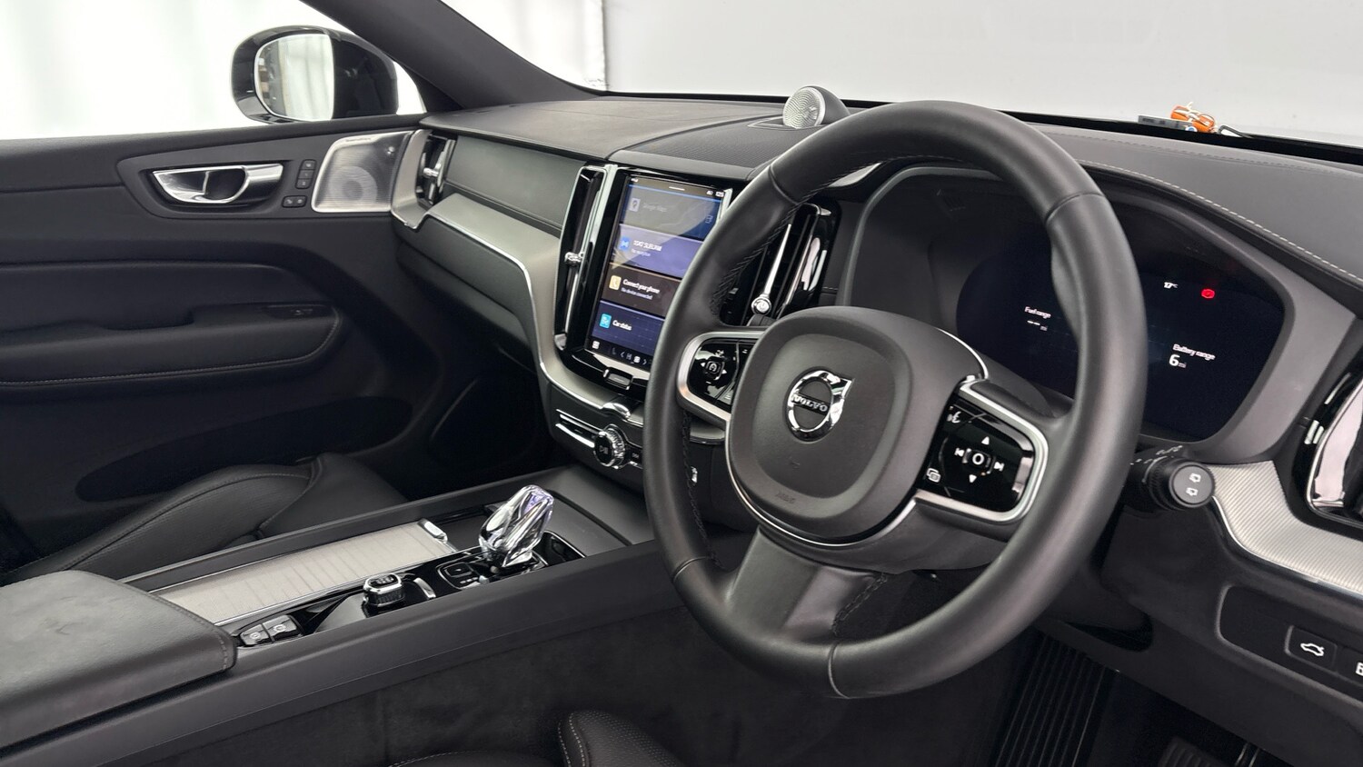 Used Volvo XC60 2025 for sale - 77602722: Photo 6