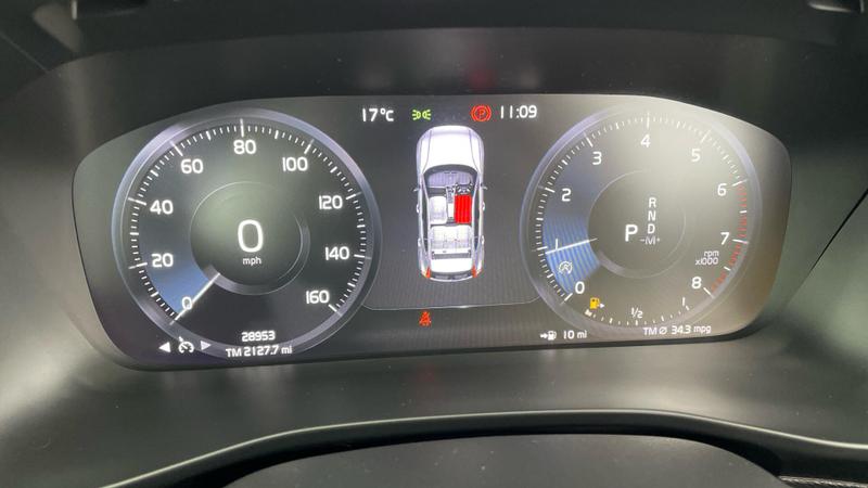 Used Volvo XC40 2020 for sale - 76391385: Photo 11