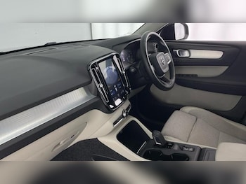 Used Volvo XC40 2020 for sale - 76391385: Photo