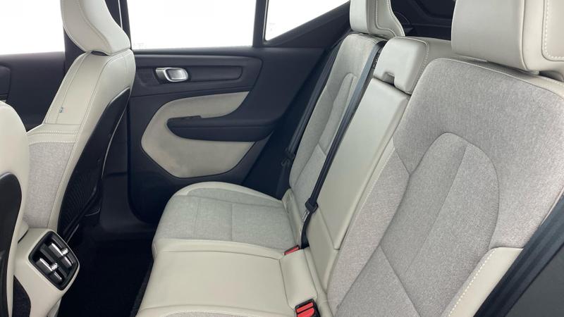 Used Volvo XC40 2020 for sale - 76391385: Photo 37