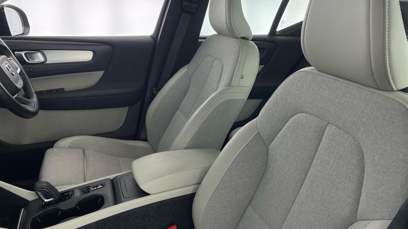 Used Volvo XC40 2020 for sale - 76391385: Photo 40