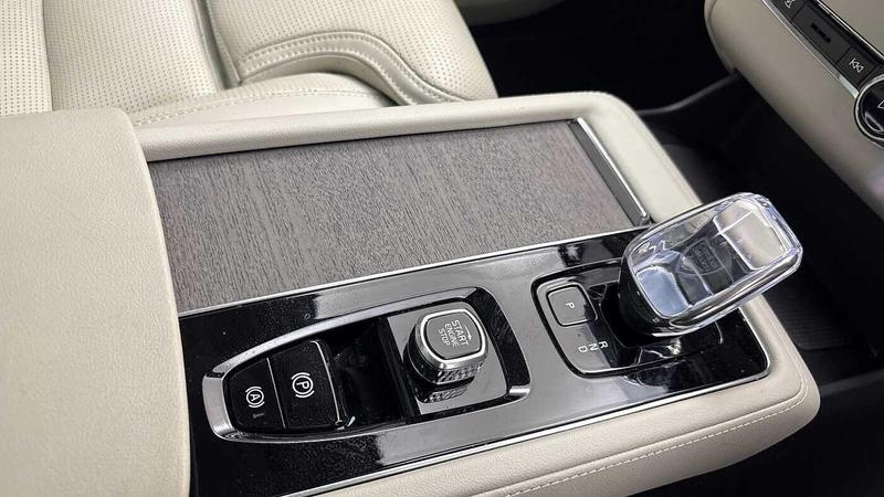 Used Volvo XC90 2025 for sale - 77301217: Photo 32