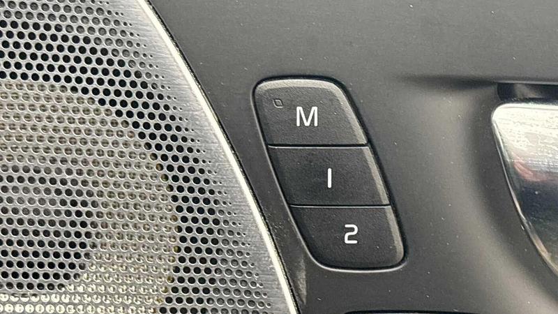 Used Volvo XC60 2022 for sale - 77152120: Photo 26