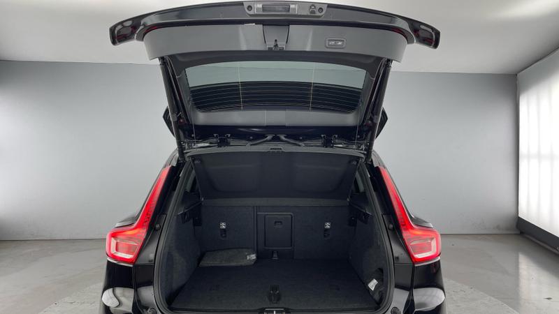 Used Volvo XC40 2025 for sale - 76391386: Photo 12