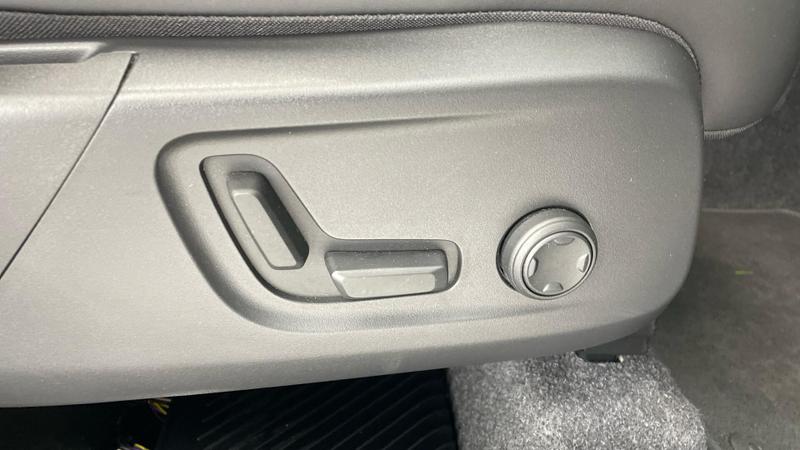 Used Volvo XC40 2025 for sale - 76391386: Photo 17