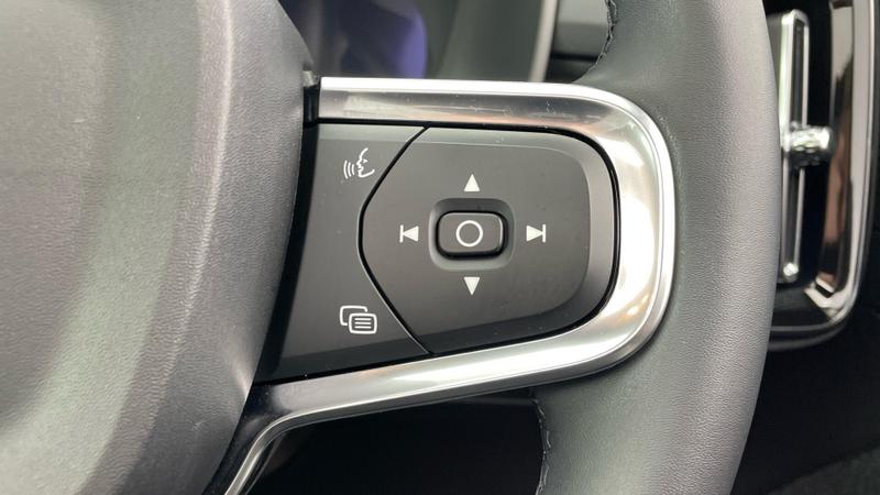 Used Volvo XC40 2025 for sale - 76391386: Photo 20