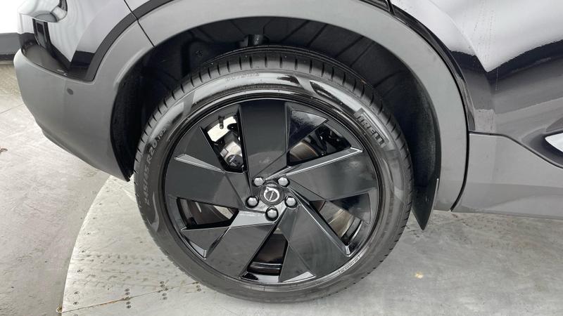 Used Volvo XC40 2025 for sale - 76391386: Photo 26