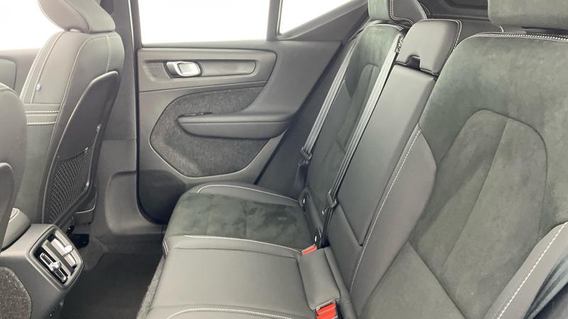 Used Volvo XC40 2025 for sale - 76391386: Photo 32
