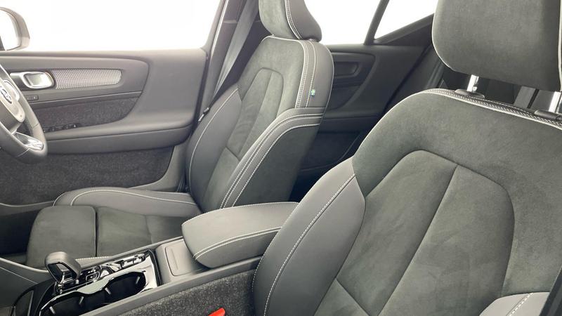 Used Volvo XC40 2025 for sale - 76391386: Photo 33
