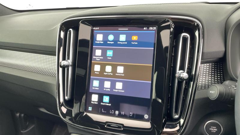 Used Volvo XC40 2025 for sale - 76391386: Photo 7