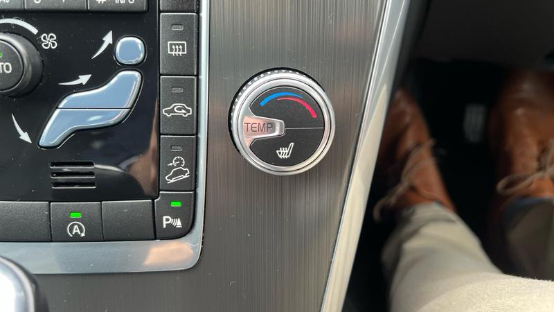 Used Volvo XC60 2015 for sale - 76703128: Photo 33