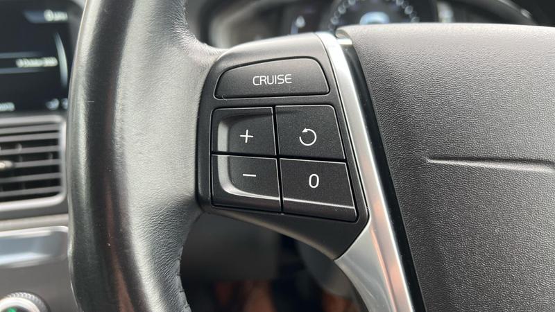 Used Volvo XC60 2015 for sale - 76703128: Photo 41