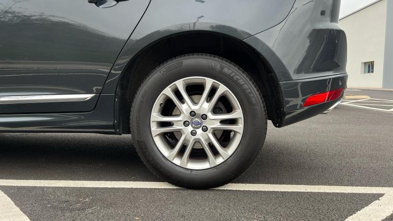 Used Volvo XC60 2015 for sale - 76703128: Photo 5