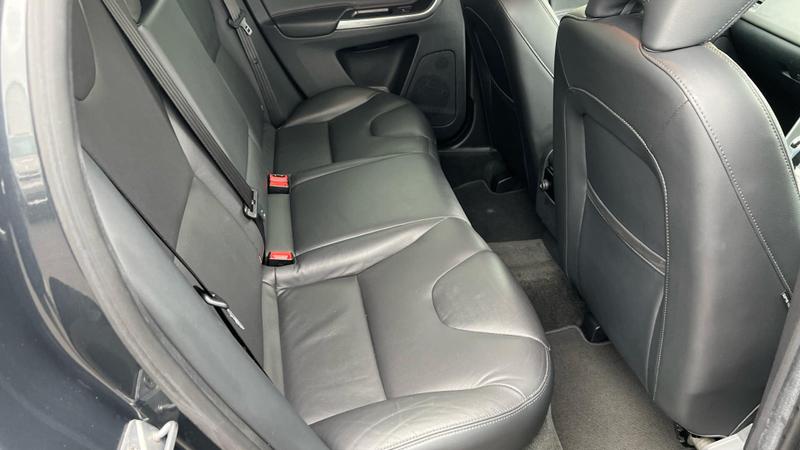 Used Volvo XC60 2015 for sale - 76703128: Photo 9