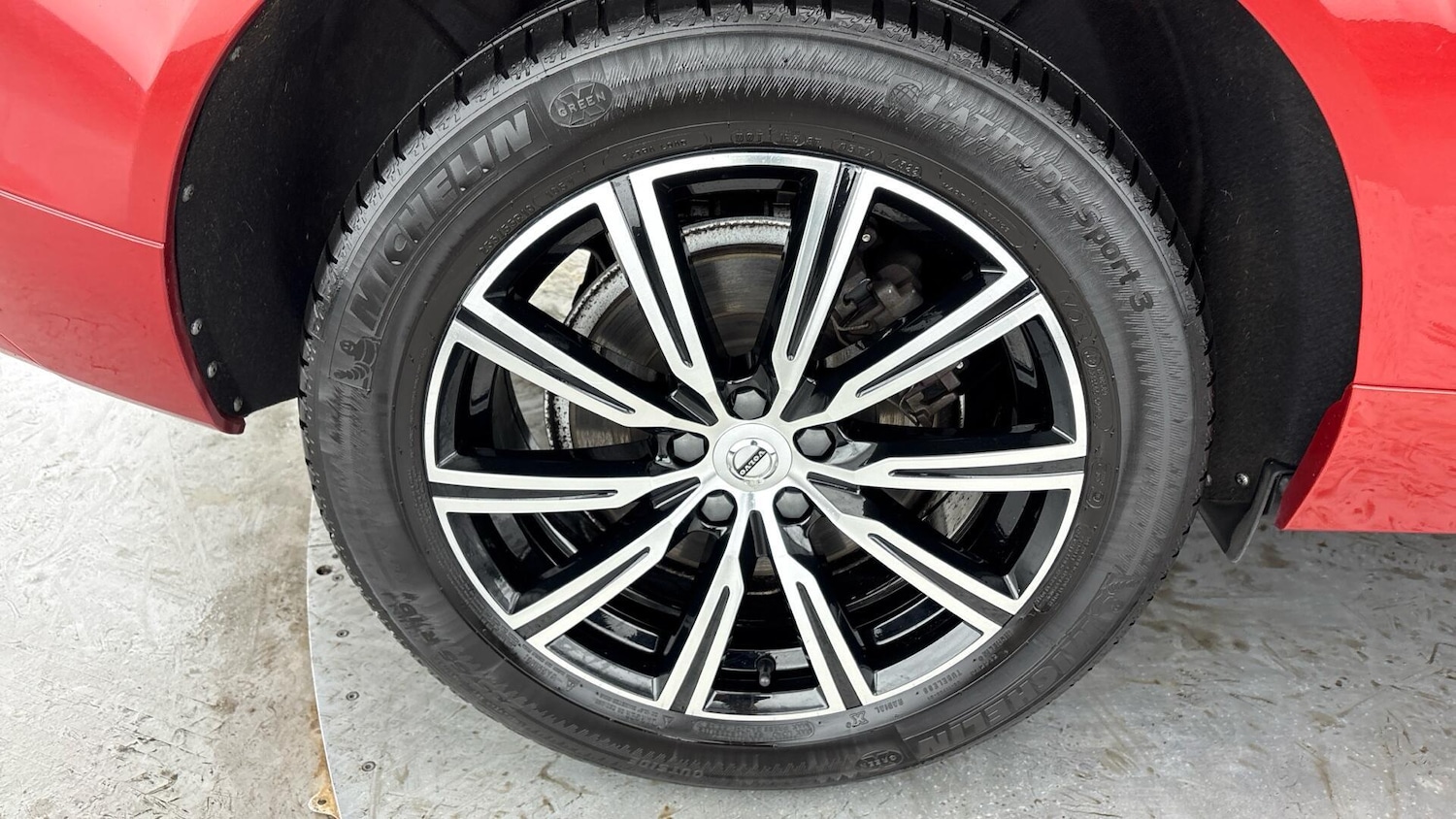 Used Volvo XC60 2018 for sale - 77515865: Photo 5