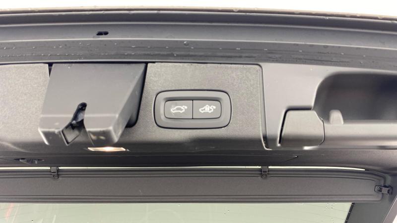 Used Volvo XC60 2025 for sale - 76807196: Photo 29