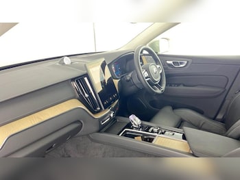 Used Volvo XC60 2025 for sale - 76807196: Photo