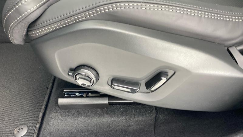 Used Volvo XC60 2025 for sale - 76807196: Photo 33