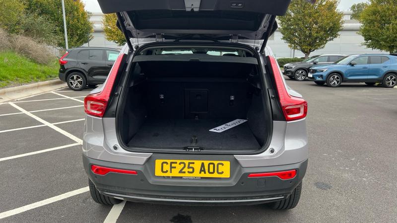 Used Volvo XC40 2025 for sale - 76056136: Photo 14