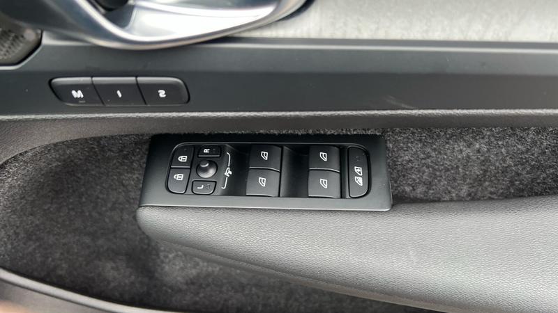 Used Volvo XC40 2025 for sale - 76056136: Photo 34