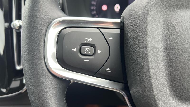 Used Volvo XC40 2025 for sale - 76056136: Photo 37