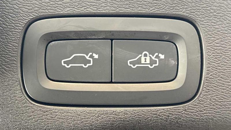 Used Volvo XC60 2025 for sale - 76931206: Photo 19