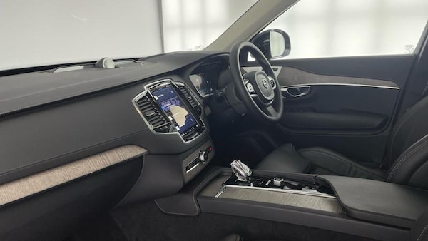 Used Volvo XC90 2022 for sale - 75677007: Photo 2