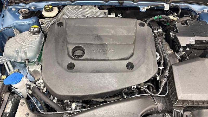 Used Volvo XC40 2025 for sale - 76895611: Photo 15