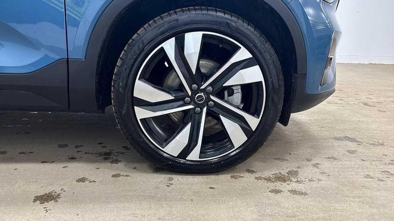 Used Volvo XC40 2025 for sale - 76895611: Photo 16