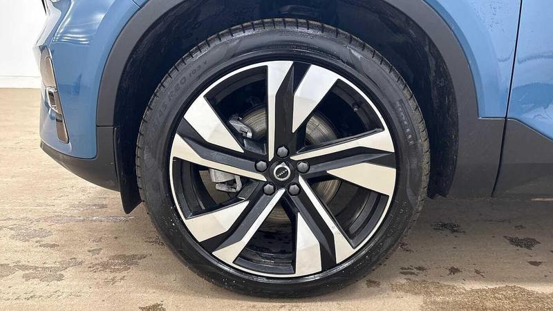 Used Volvo XC40 2025 for sale - 76895611: Photo 19