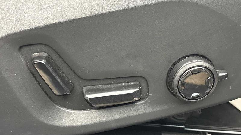 Used Volvo XC60 2025 for sale - 77152112: Photo 28