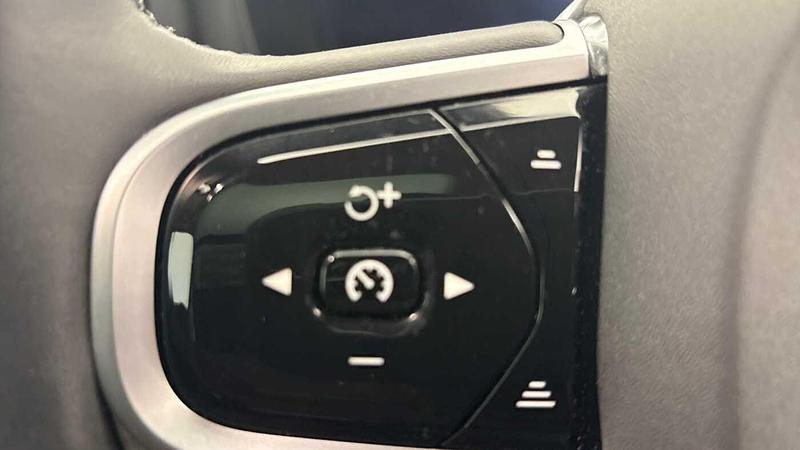 Used Volvo XC60 2025 for sale - 77152112: Photo 31