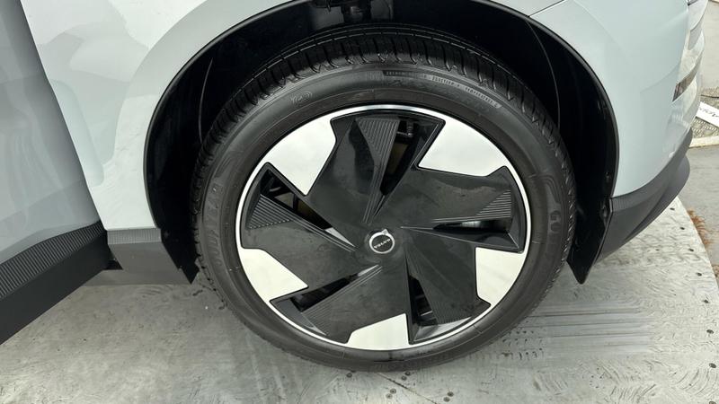 Used Volvo EX30 2025 for sale - 77128129: Photo 5
