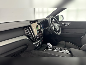 Used Volvo XC60 2025 for sale - 78757427: Photo